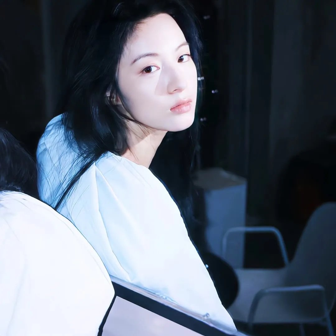 亲吻的人们
